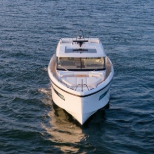 SE Yachts is the exclusive UK dealer for Arcona